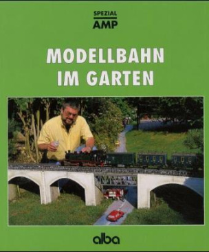 Modellbahn im Garten
