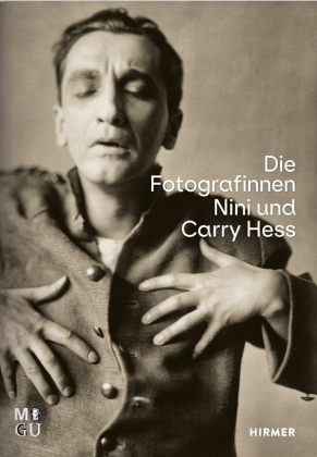 Die Fotografinnen Nini und Carry Hess